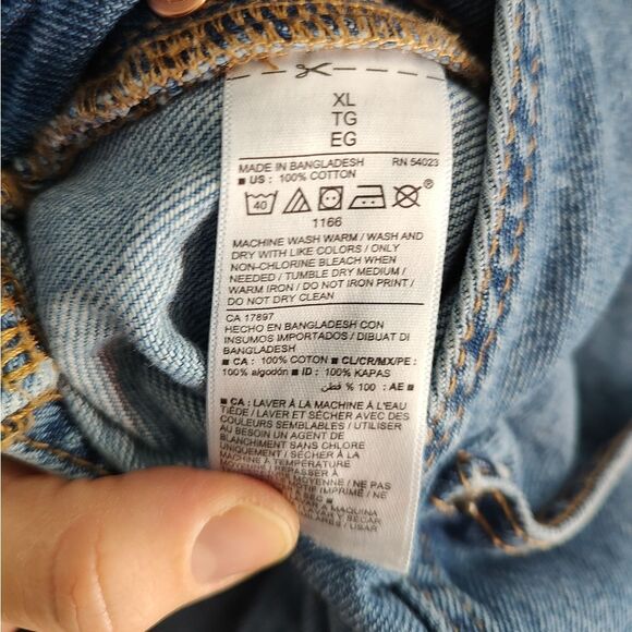 Old Navy Women's Size XL Blue Denim Sleeveless Overalls Adjustable Straps Casual - Picture 6 of 7